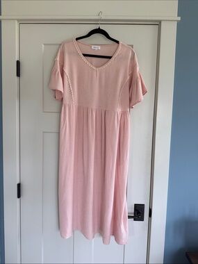Hailey & Co. Light Pink Dress with V-Neck with Flutter sleeves NWOT